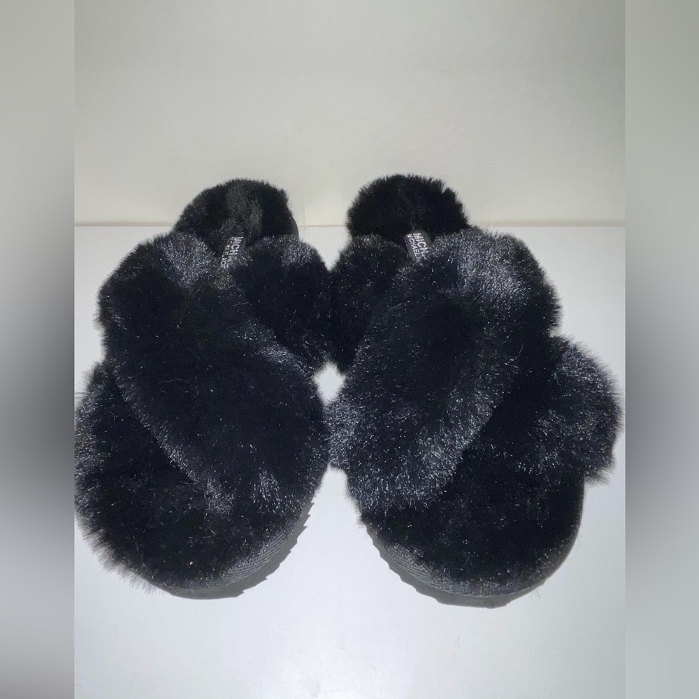 Michael Kors slippers